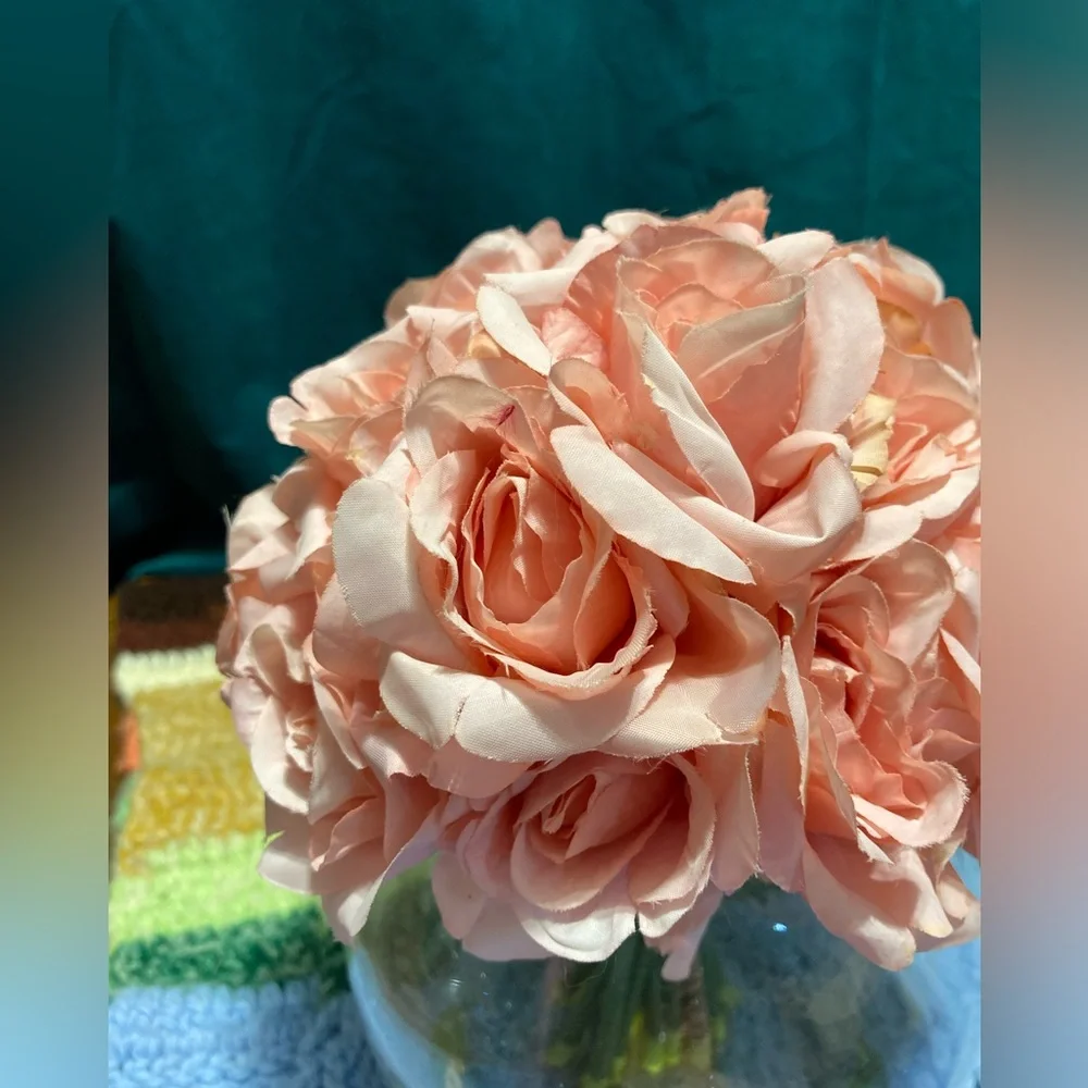 Round Pink Flower Clear Glass Fake Faux Arrangment